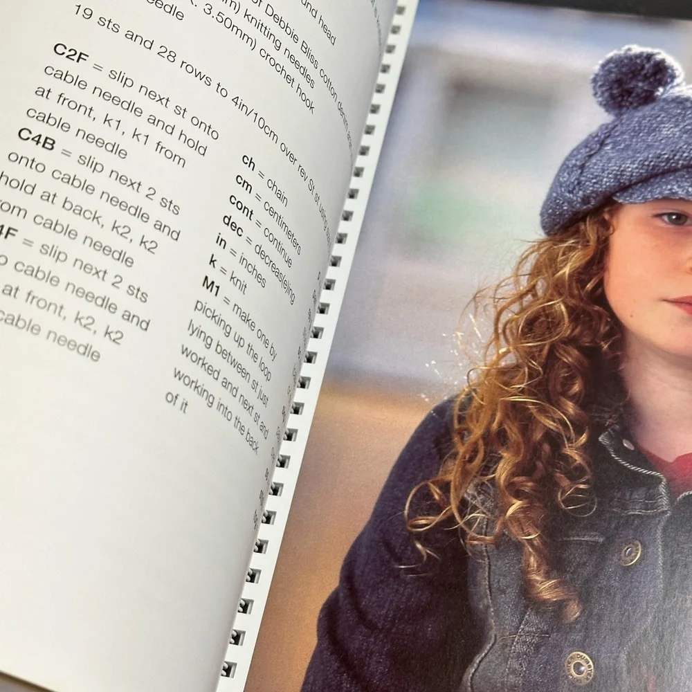 Junior Knits 25 stylish projects for children’s clothing Debbie Bliss book